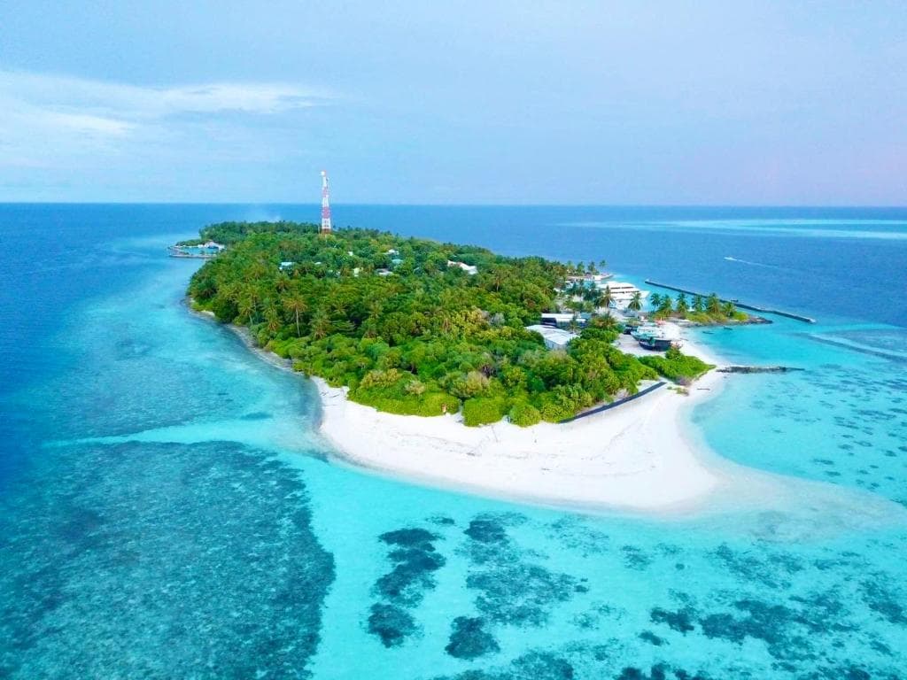 Experience the Charm of Hangnaameedhoo